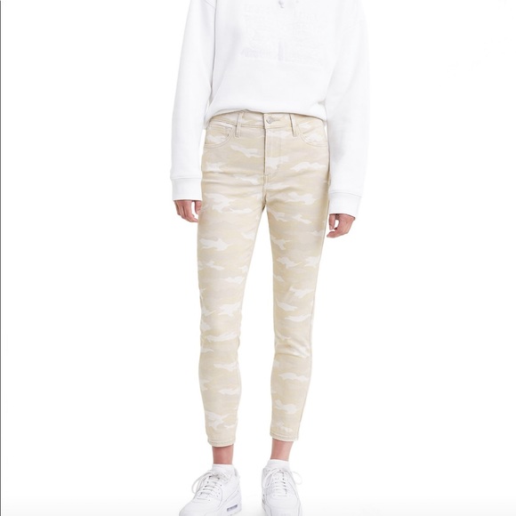 NWT | Levi | 720 High Rise Cropped Skinny Jean - Picture 3 of 12